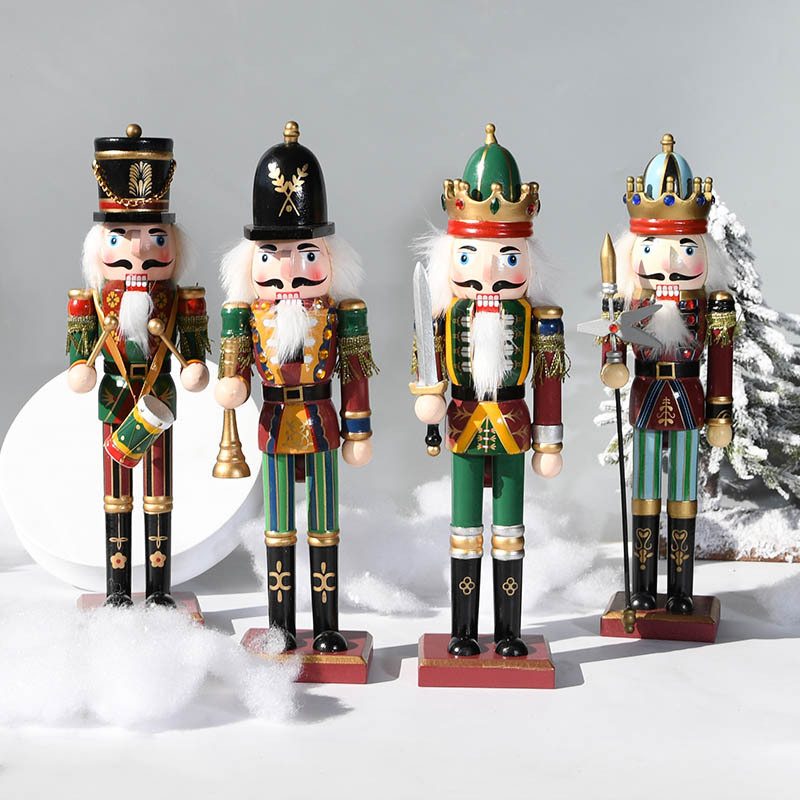 Soldado Quebra-Nozes de Madeir - Nutcracker Figurine avaliação e preço